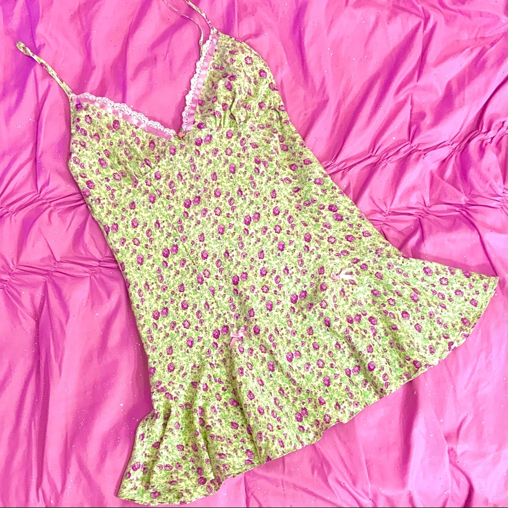 Betsey Johnson Intimates Floral Nightgown Y2K Vtg